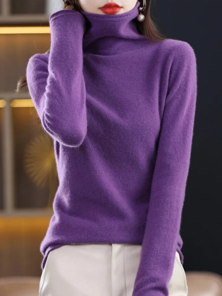 Women's Wool Turtleneck Knitted Jumper with Ribbed Cuffs