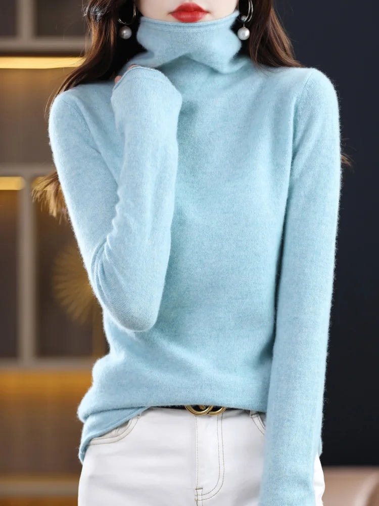 Women's Wool Turtleneck Knitted Jumper with Ribbed Cuffs