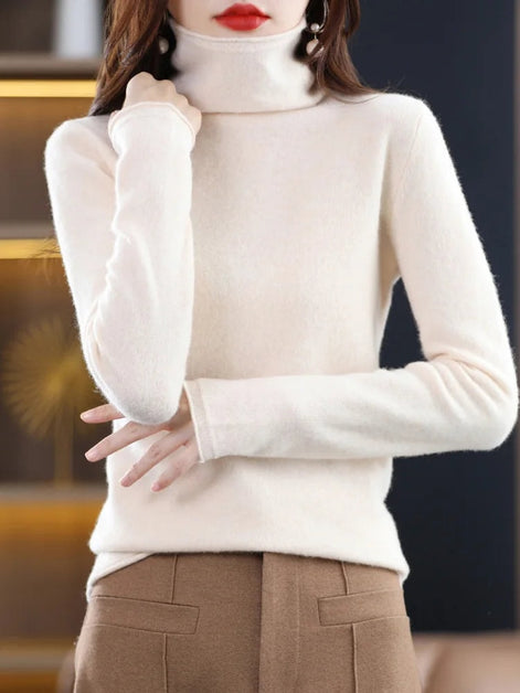 Women's Wool Turtleneck Knitted Jumper with Ribbed Cuffs