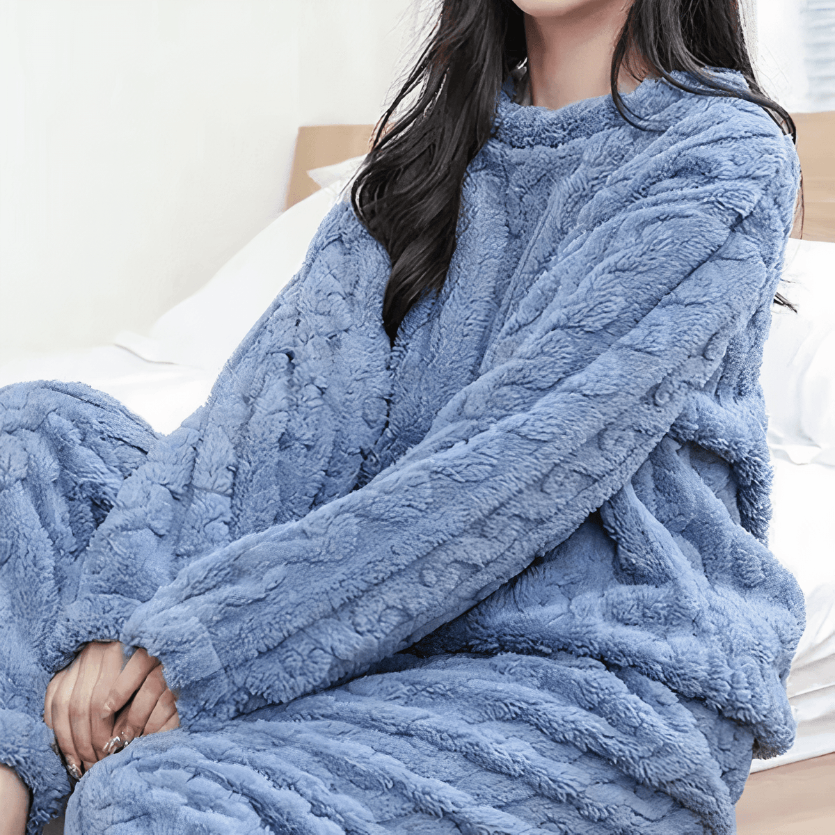 Women's Fleece Loungewear Two Piece Set with Long Sleeves