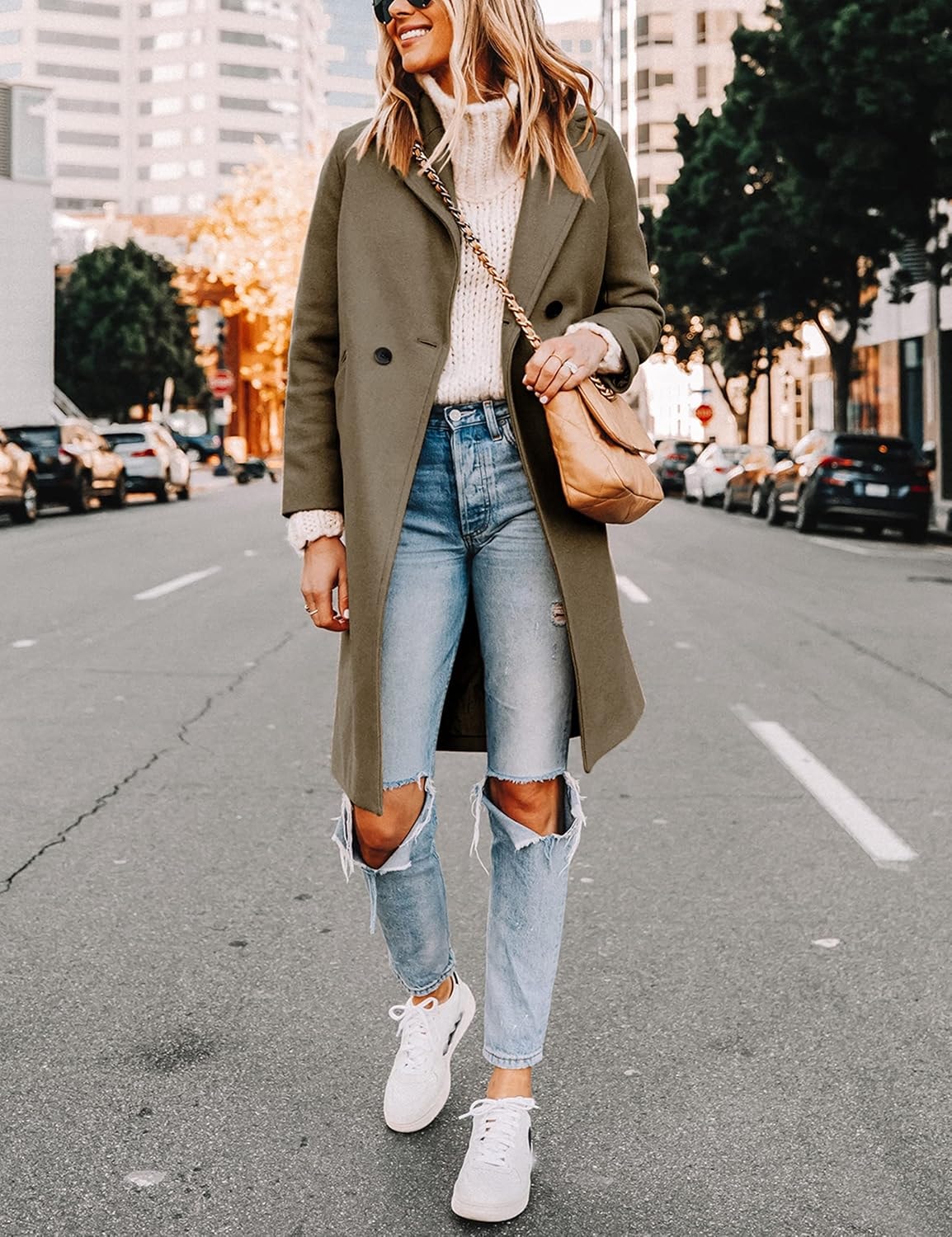 Women's Notch Lapel Double-Breasted Long Wool Winter Coat with Side Pockets