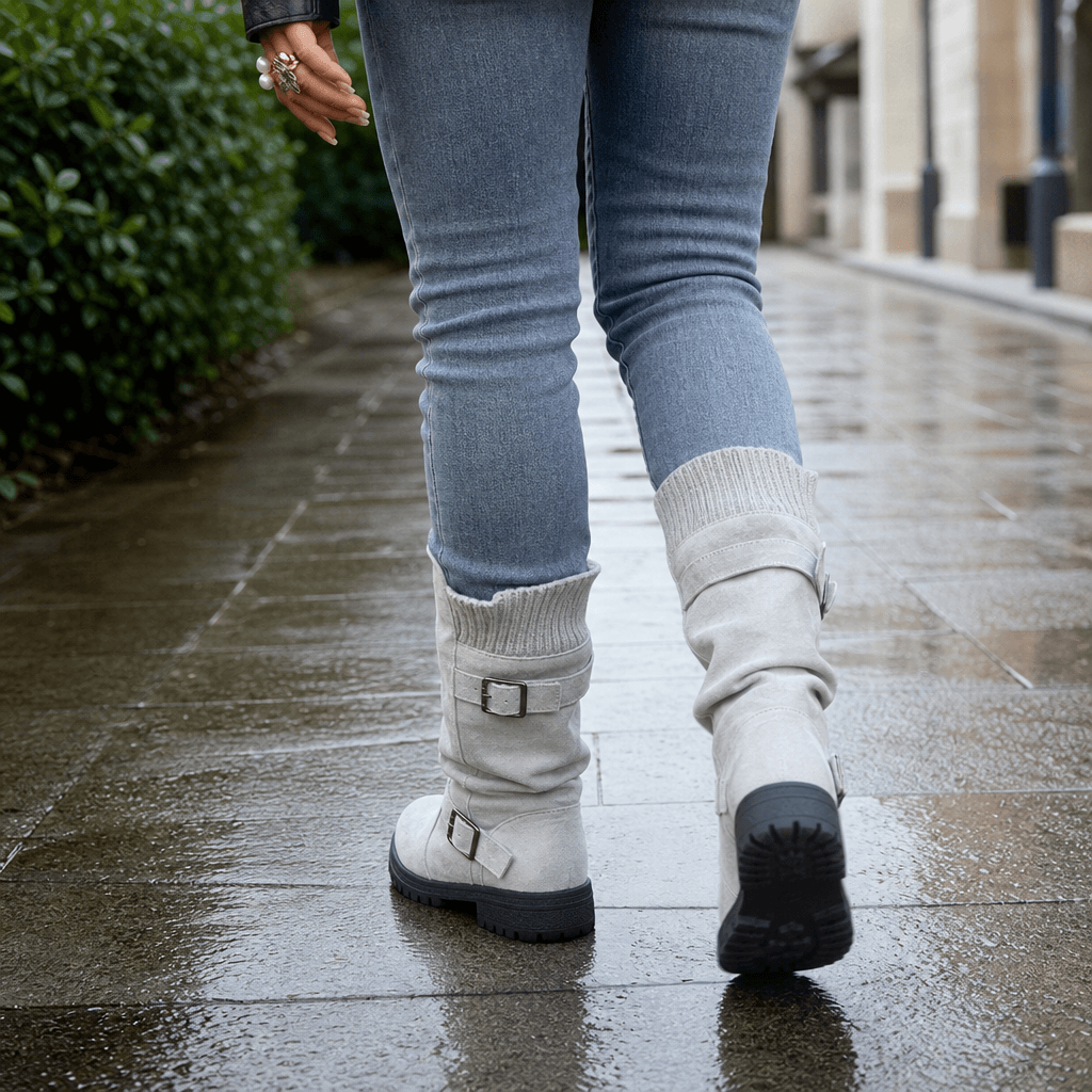 Women's Suede Winter Boots with Ribbed Cuff and Lug Sole