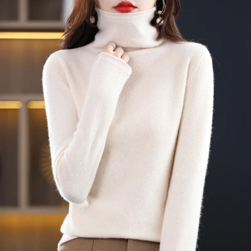 Women's Wool Turtleneck Knitted Jumper with Ribbed Cuffs