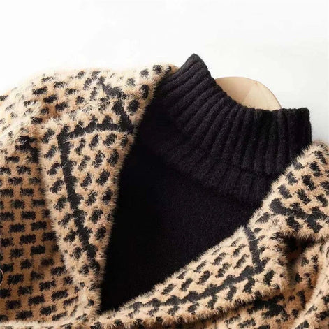 Valencia Weatherproof Houndstooth Blazer in Wool-Cashmere Blend