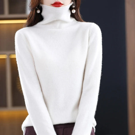 Women's Wool Turtleneck Knitted Jumper with Ribbed Cuffs